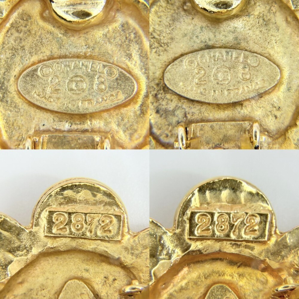 CHANEL Vintage Gold Logo Earrings - Picture 4 of 6